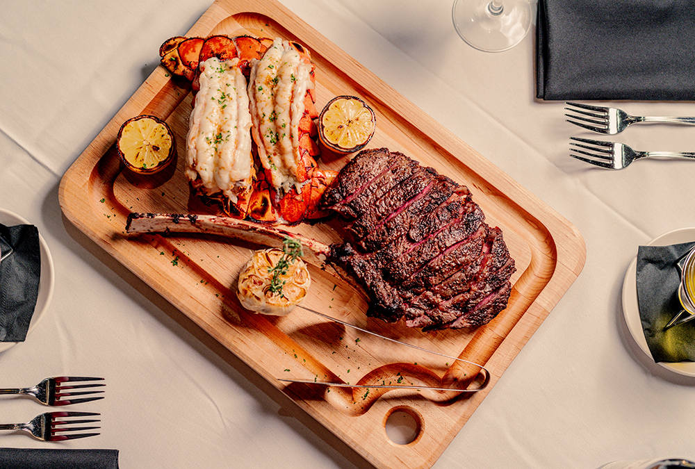 11 Mistakes To Avoid Making When Dining At A Steakhouse